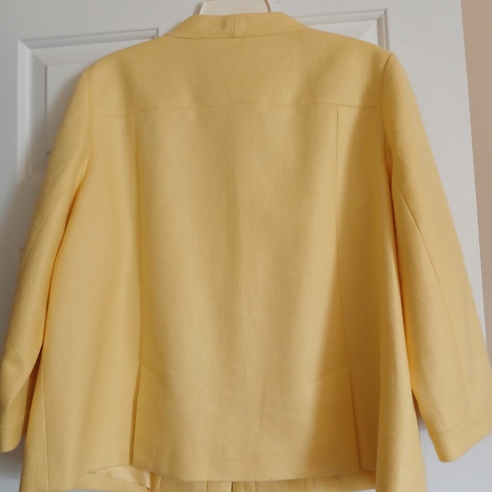 Jacket - Picture 2 of 6